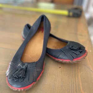 Sorel Black and Red Tassel Loafers Size 7